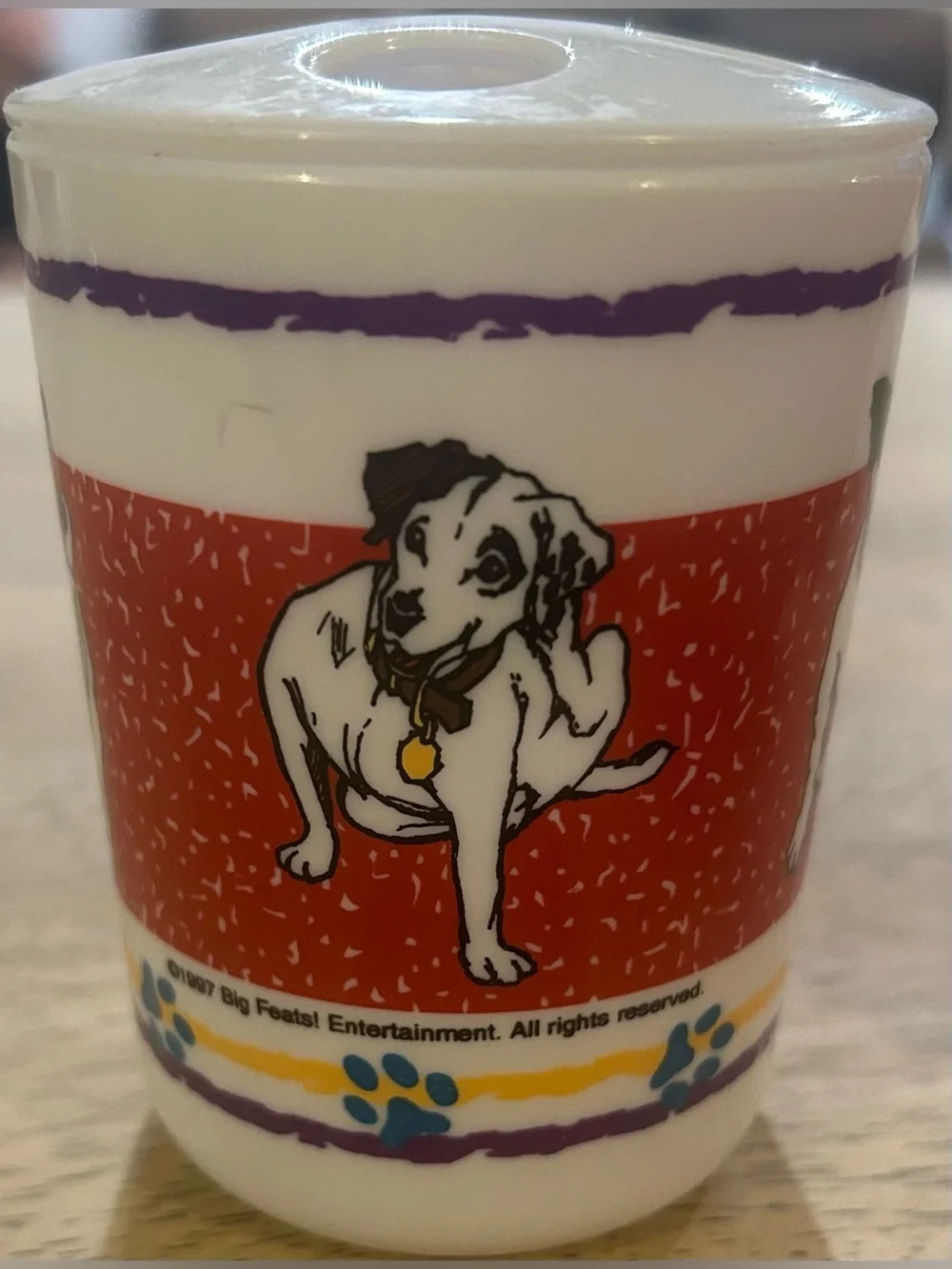 1997 Big Feats Plastic Wishbone Toothbrush Holder  4 Hole Lid